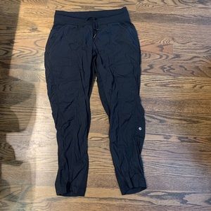 Black Lululemon capri’s